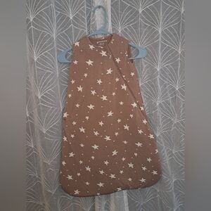 Gunamuna brand girls or boys size 3-9 months, 1.0 tog, sleep sack, bamboo blend